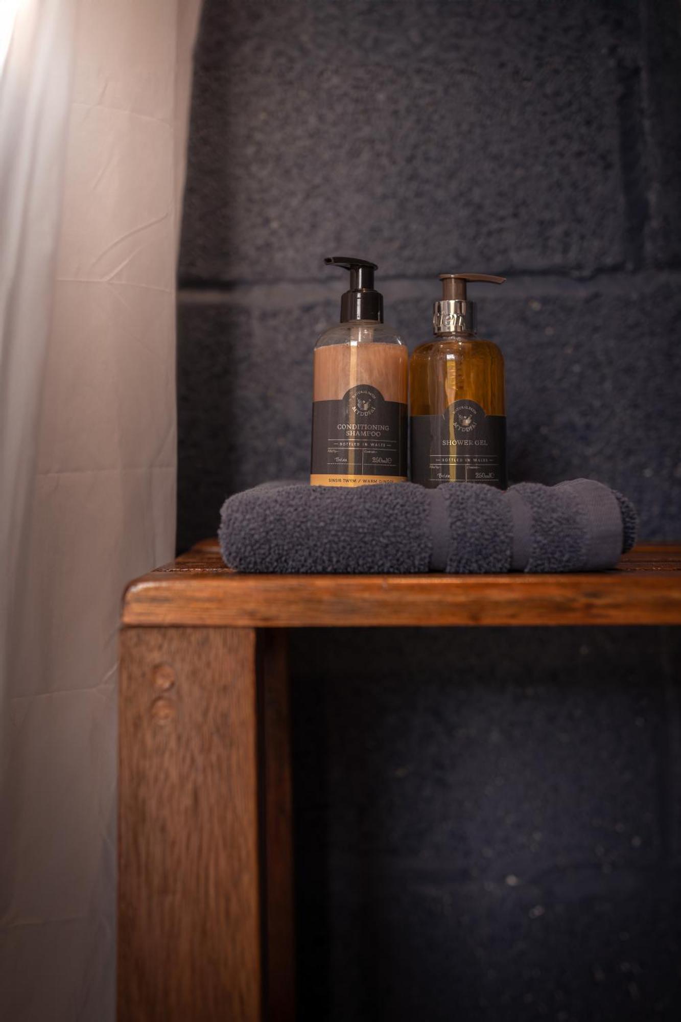阿曼福德 Gilfach Gower Farm Luxury Yurt With Hot Tub酒店 外观 照片
